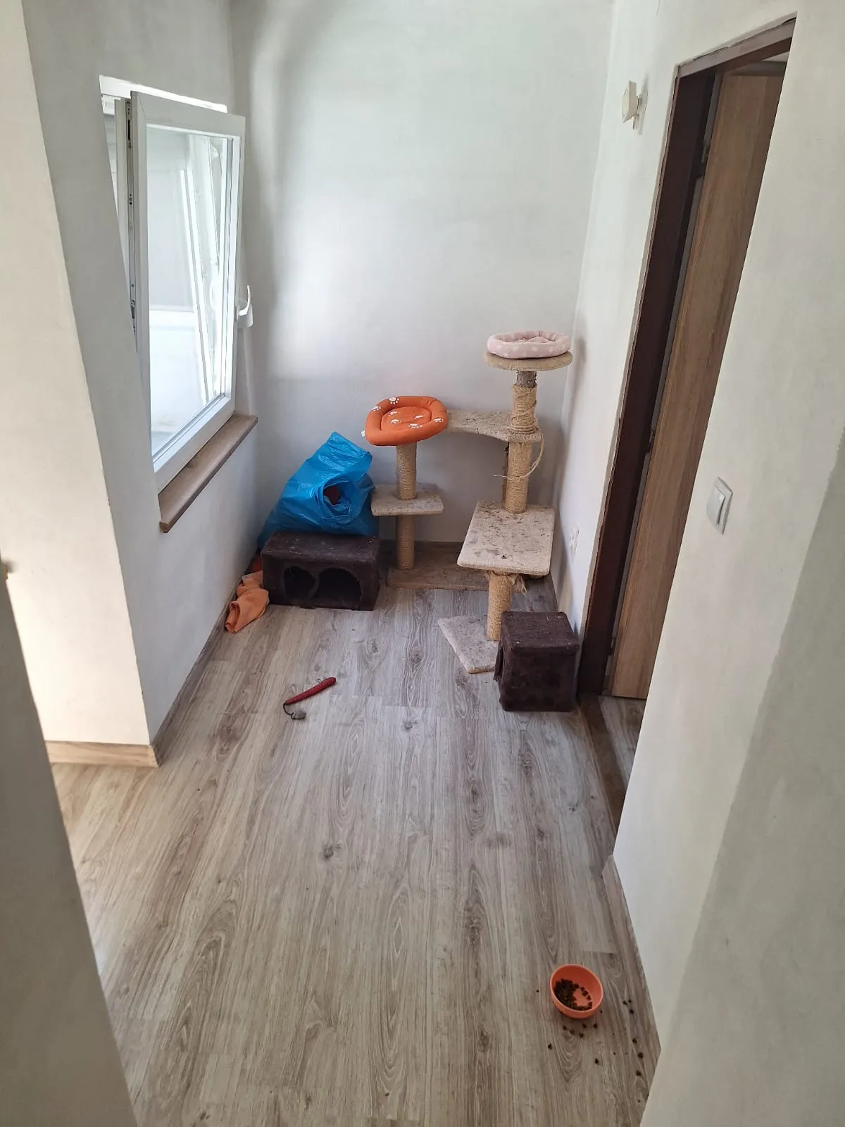 Dvougenerační RD s nájemcem, Radiměř 43