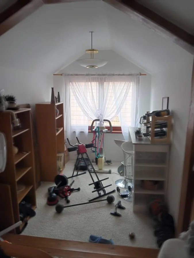 Dvougenerační RD s nájemcem, Toušice 4