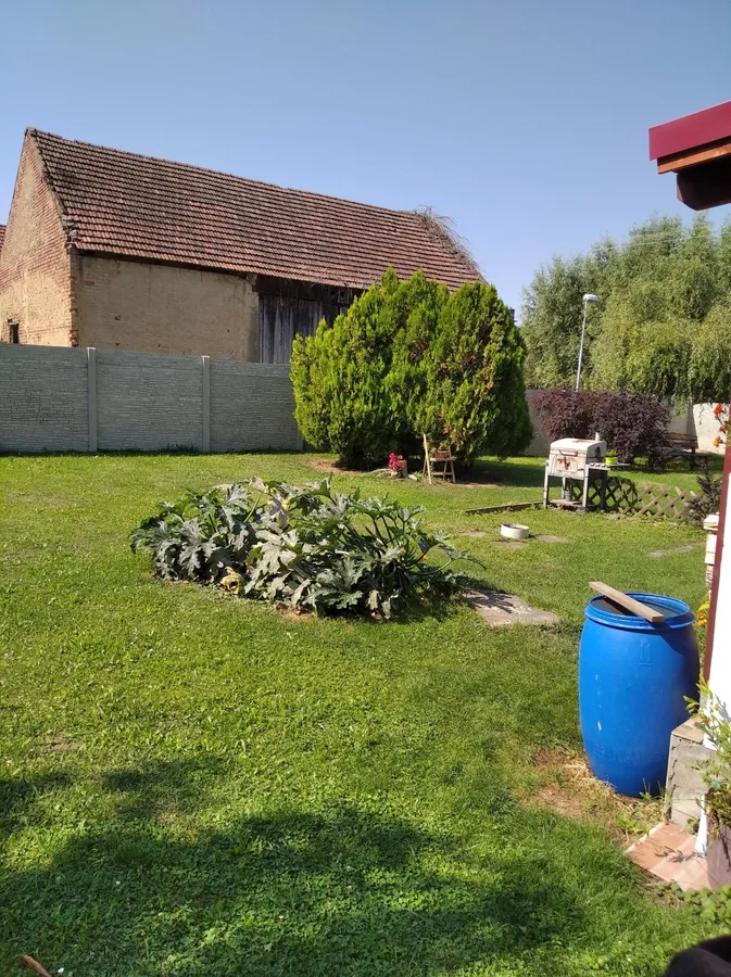 Rodinný dům s nájemcem, Tupadly u Čáslavi 6